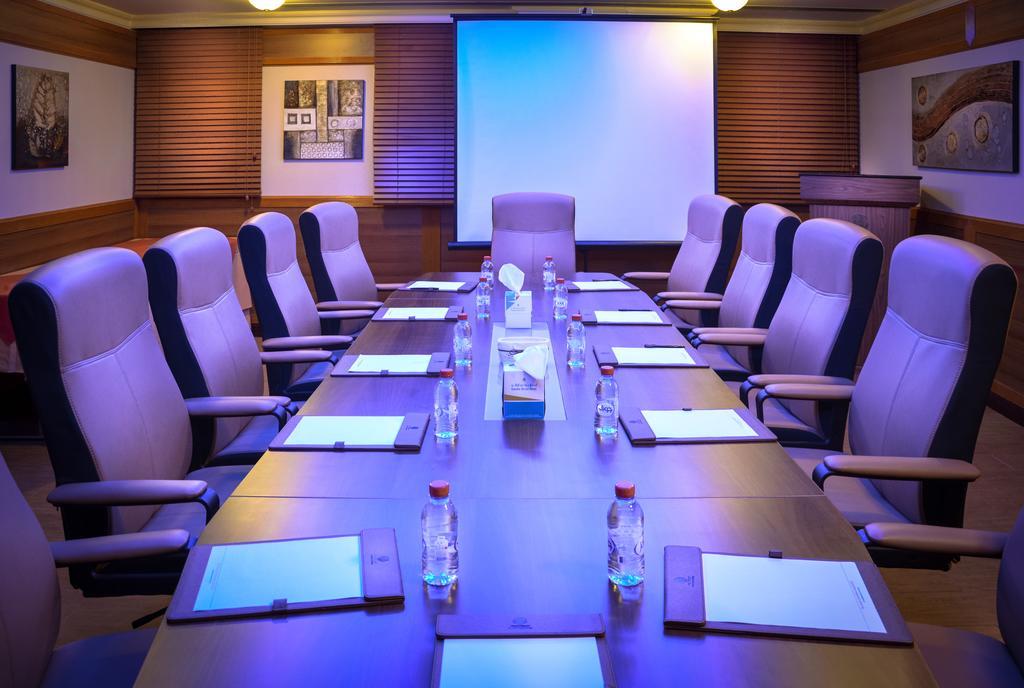דוחה Golden Ocean Hotel מראה חיצוני תמונה