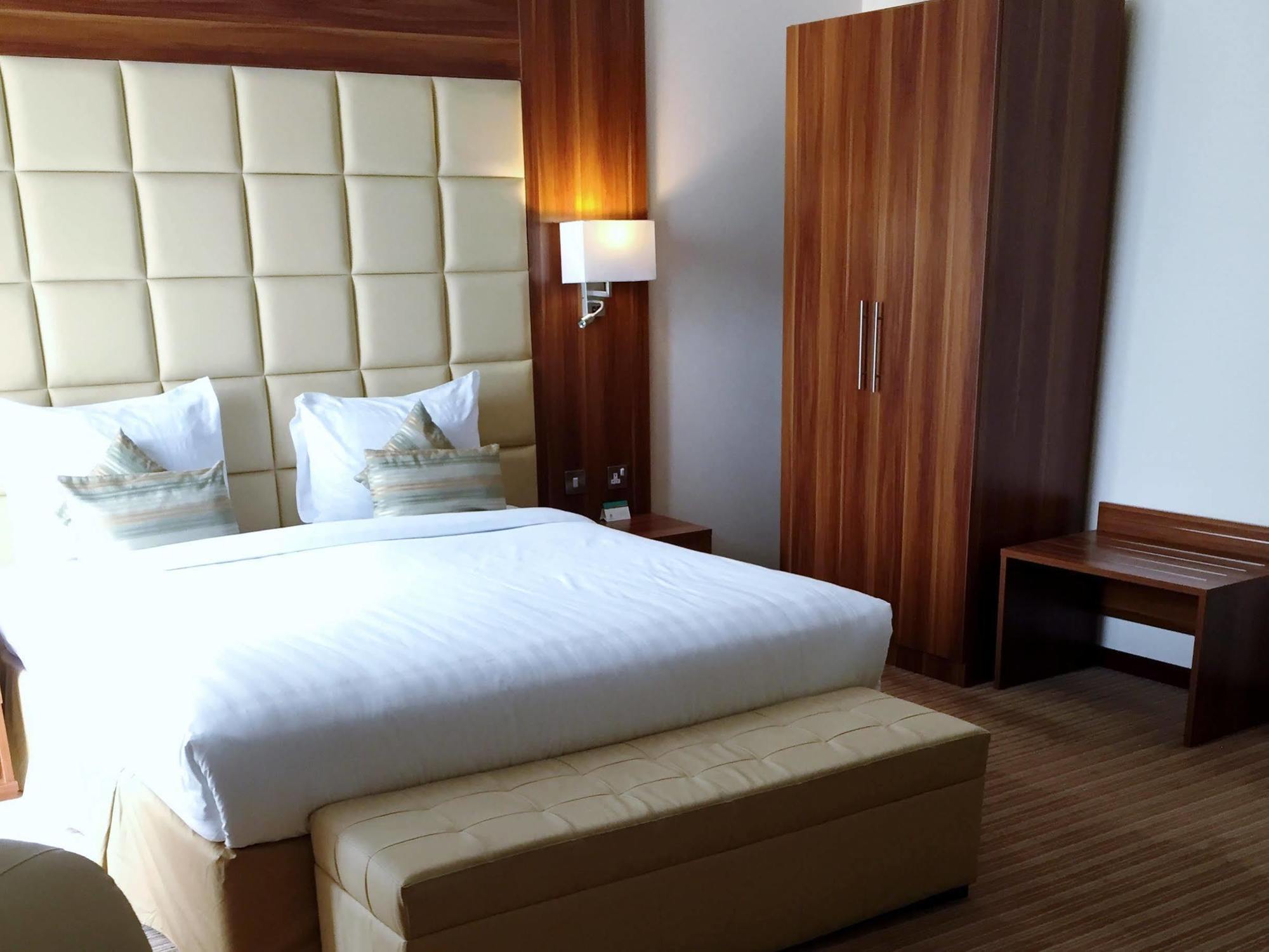 דוחה Golden Ocean Hotel מראה חיצוני תמונה