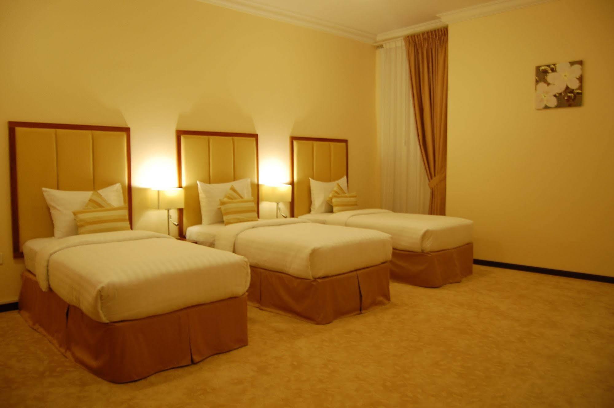 דוחה Golden Ocean Hotel מראה חיצוני תמונה