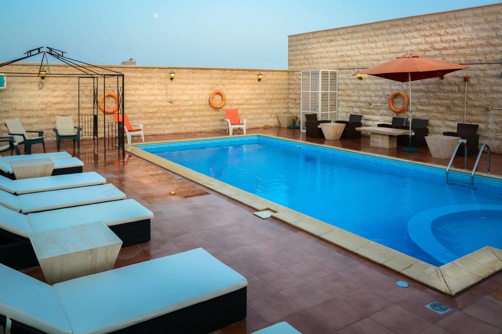 דוחה Golden Ocean Hotel מראה חיצוני תמונה