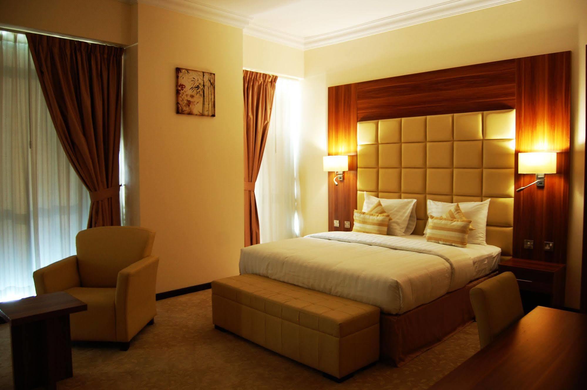 דוחה Golden Ocean Hotel מראה חיצוני תמונה