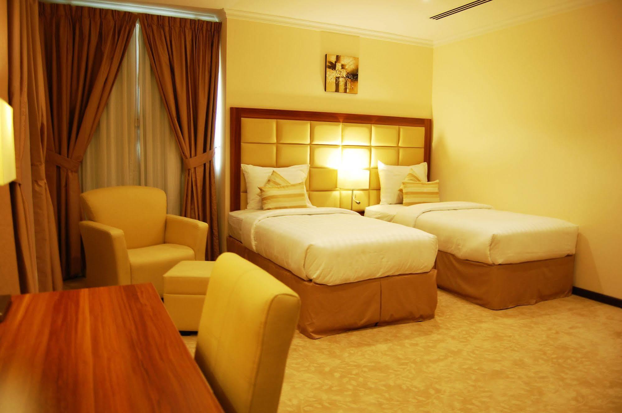 דוחה Golden Ocean Hotel מראה חיצוני תמונה