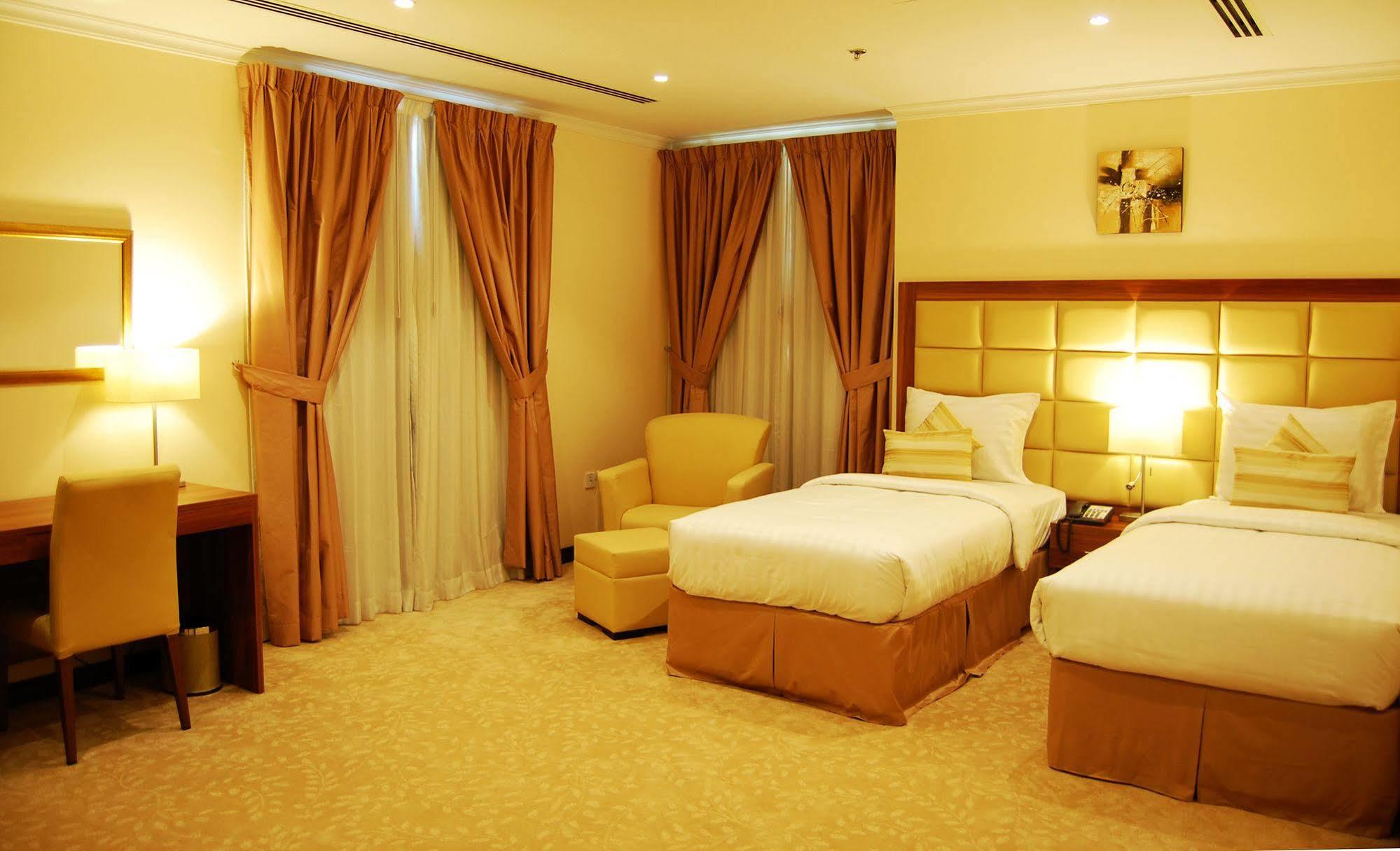 דוחה Golden Ocean Hotel מראה חיצוני תמונה